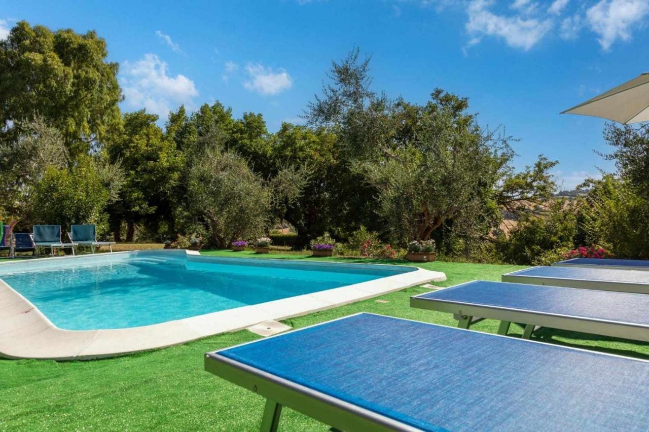 La Meriggia Agriturismo- Ampio Appartamento Con Terrazza Esclusiva Ancône Extérieur photo